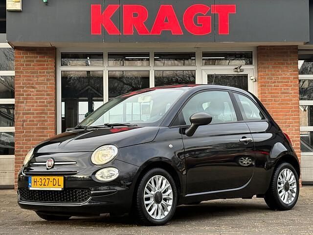 Zwart Occasion 2020 Fiat 500 Young Hatchback | € 9.450 (Eerlijke prijs) - Afbeelding 1/4