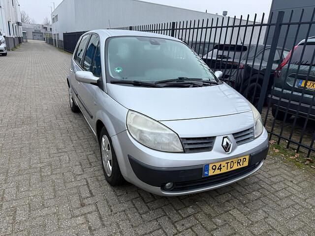 Occasion Renault Scénic II Dynamique 135 PK (99 kW) 2006 Grijs MPV