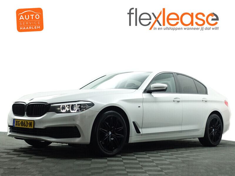 Wit, metallic lak Gebruikt 2019 BMW 520 M Sport Sedan | € 29.900 (Eerlijke prijs) - Afbeelding 1/4