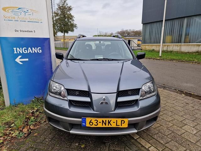 Occasion Mitsubishi Outlander 136 PK (100 kW) 2003 Grijs (metallic) SUV