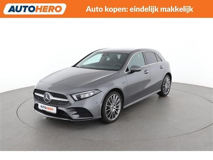 Occasion 2020 Mercedes 250 AMG line | € 23.749 (Super prijs) - Afbeelding 1/4