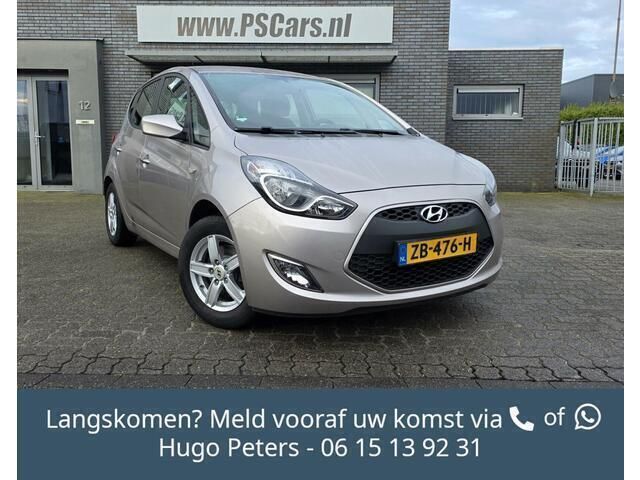 Grijs Gebruikt 2017 Hyundai ix20 Premium Hatchback | € 10.494 (Goede deal) - Afbeelding 1/4