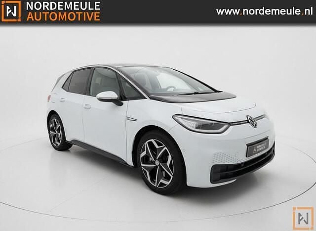 Wit Occasion 2020 VW ID.3 Hatchback | € 12.945 (Goede deal) - Afbeelding 1/4