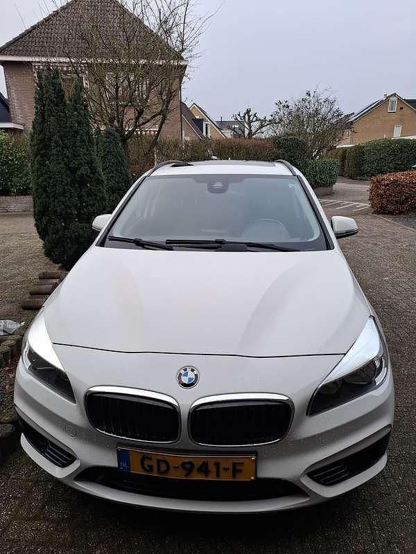 Occasion BMW 218 Sport Line 136 PK (100 kW) 2015 Wit Stationwagen