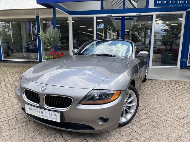 Grijs Gebruikt 2004 BMW Z4 Cabriolet | € 15.950 (Iets duurder) - Afbeelding 1/4