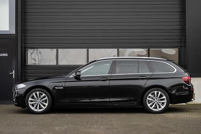 Occasion BMW 530 Executive 259 PK (190 kW) 2016 Zwart Stationwagen