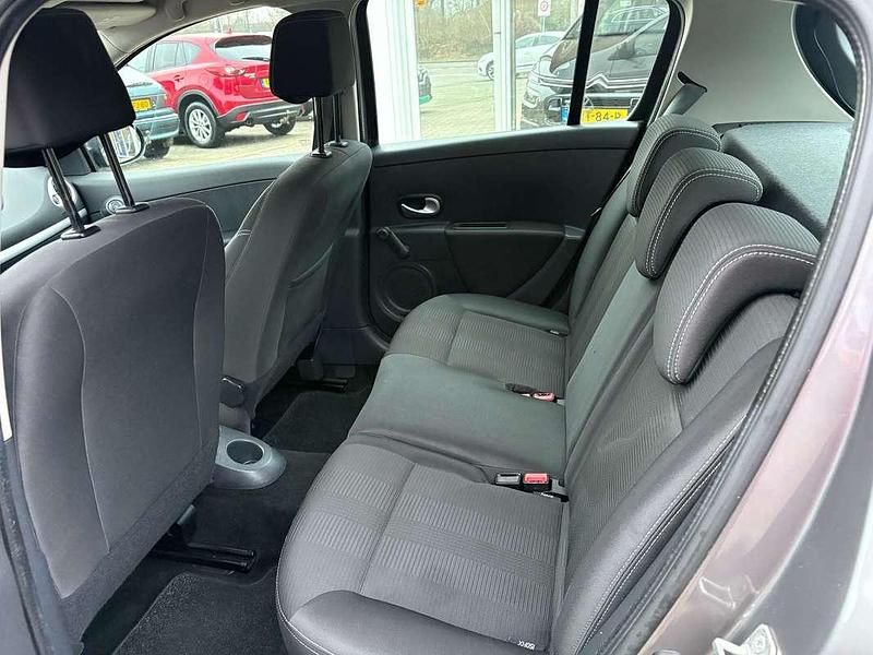 Occasion Renault Clio II Dynamique 75 PK (55 kW) 2010 Grijs Hatchback