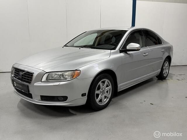Grijs Gebruikt 2008 Volvo S80 Kinetic Sedan | € 10.945 (Iets duurder) - Afbeelding 1/4