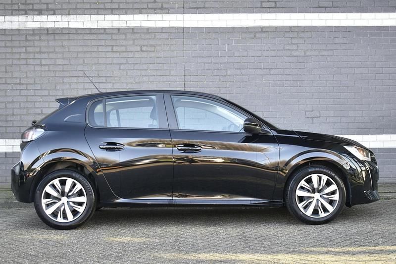 Occasion Peugeot 208 Active 75 PK (55 kW) 2023 Zwart Hatchback