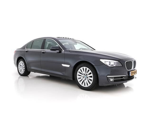 Grijs Gebruikt 2015 BMW 730 Executive Sedan | € 16.445 (Super prijs) - Afbeelding 1/4