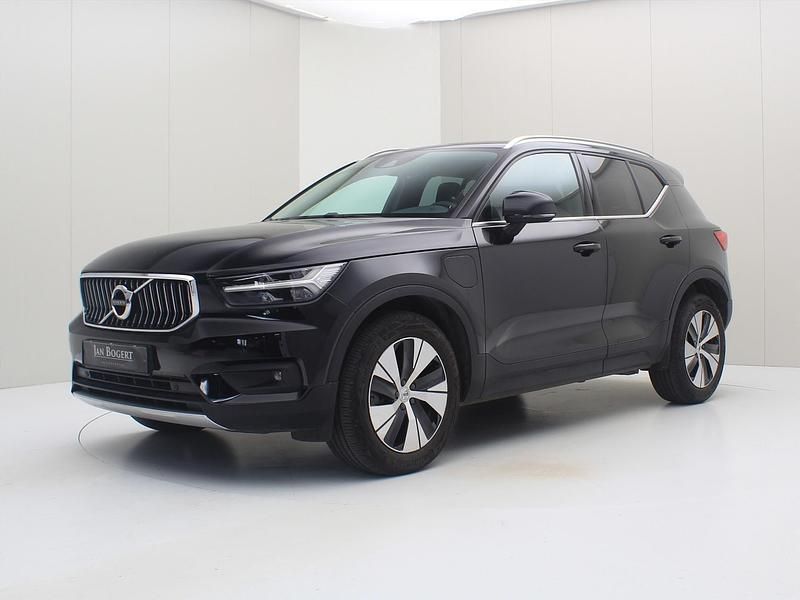 Zwart Gebruikt 2021 Volvo XC40 Inscription SUV | € 30.900 (Super prijs) - Afbeelding 1/4