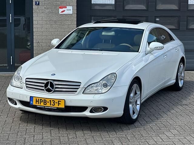 Wit Gebruikt 2006 Mercedes CLS350 Sedan | € 11.977 (Super prijs) - Afbeelding 1/4