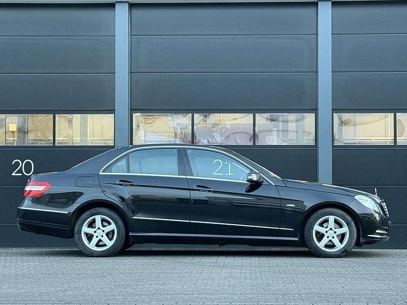 Occasion Mercedes E220 170 PK (125 kW) 2012 Zwart Sedan