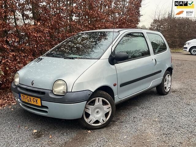 Grijs (metallic) Occasion 2001 Renault Twingo Hatchback | € 650 (Goede deal) - Afbeelding 1/4