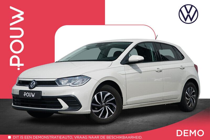 Grijs Gebruikt 2024 VW Polo Edition Hatchback | € 24.900 (Iets duurder) - Afbeelding 1/4