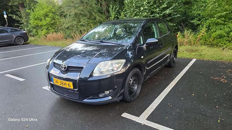 Zwart Gebruikt 2009 Toyota Auris Hatchback | € 5.900 (Eerlijke prijs) - Afbeelding 1/4