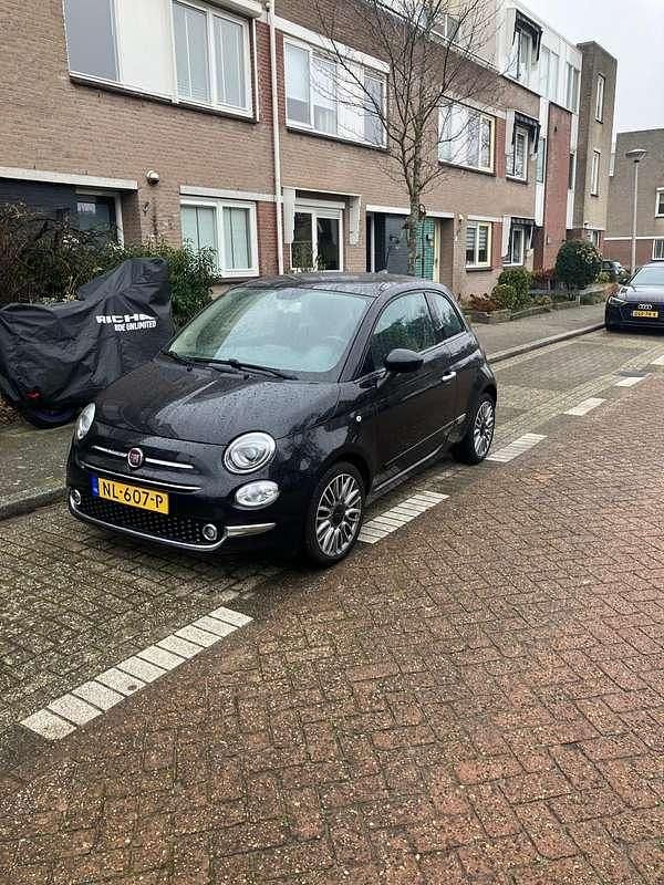 Zwart Occasion 2017 Fiat 500 Lounge Hatchback | € 9.800 (Eerlijke prijs) - Afbeelding 1/4