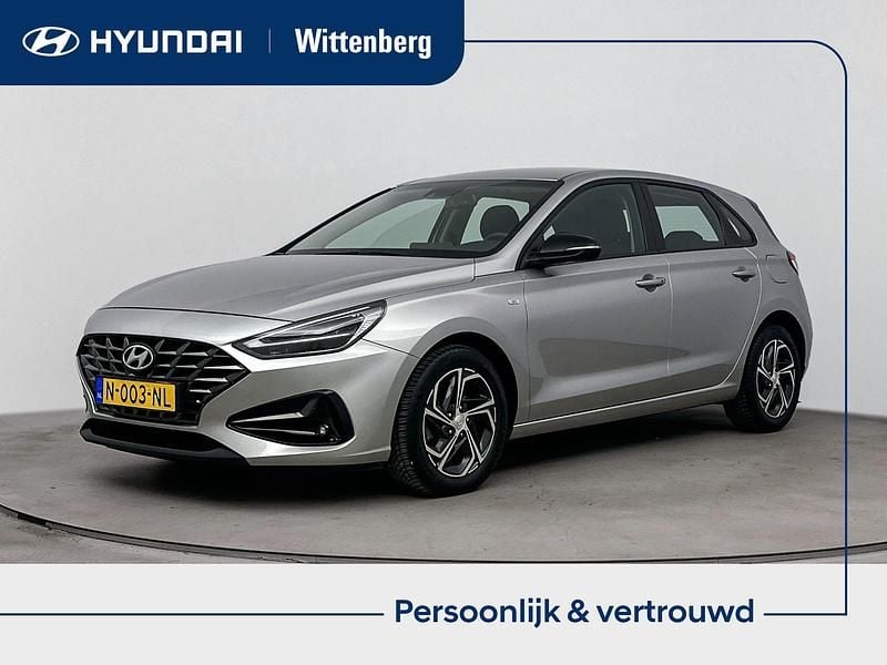 Grijs Occasion 2021 Hyundai i30 Comfort Hatchback | € 15.900 (Eerlijke prijs) - Afbeelding 1/4