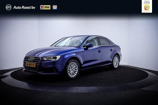Blauw Gebruikt 2016 Audi A3 Ambiente Sedan | € 17.750 (Eerlijke prijs) - Afbeelding 1/3