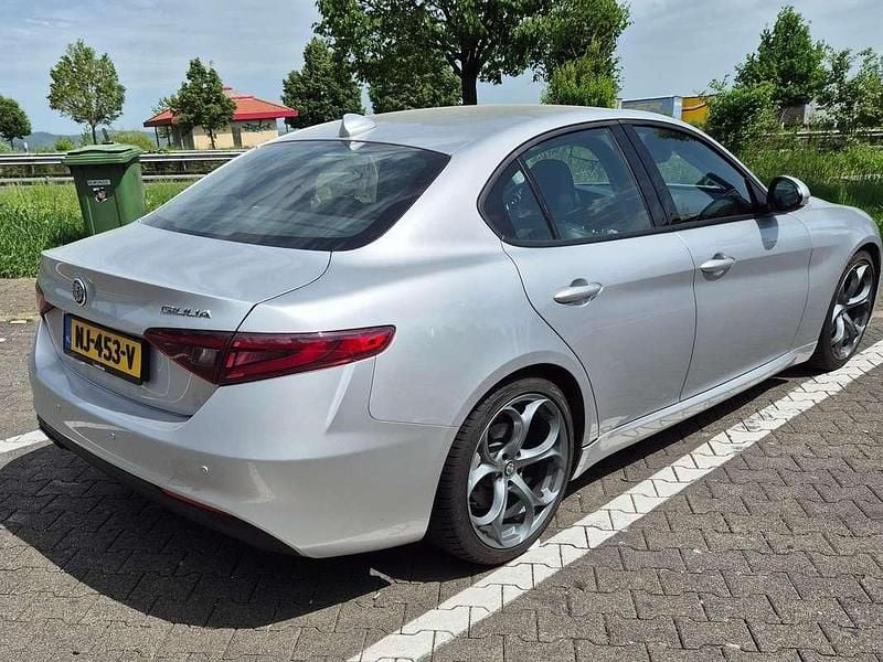 Occasion Alfa Romeo Giulia 200 PK (147 kW) 2017 Zilver Sedan