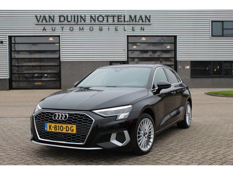 Zwart Gebruikt 2020 Audi A3 Business Hatchback | € 23.950 (Iets duurder) - Afbeelding 1/4