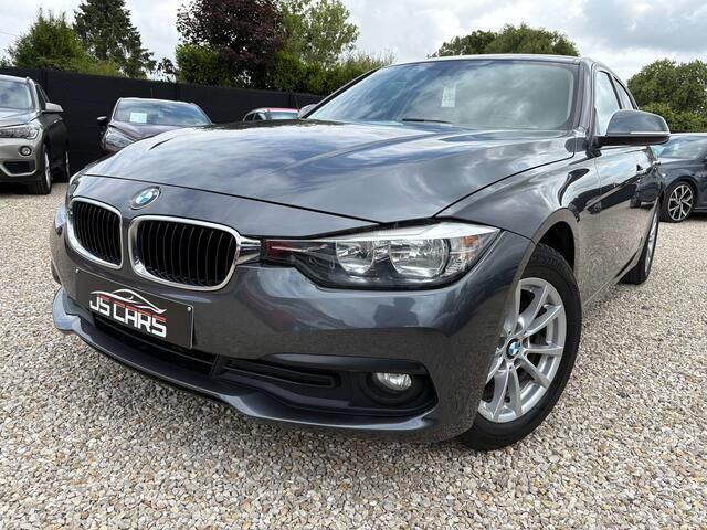 Grijs Gebruikt 2017 BMW 316 Sedan | € 13.490 (Duur) - Afbeelding 1/4