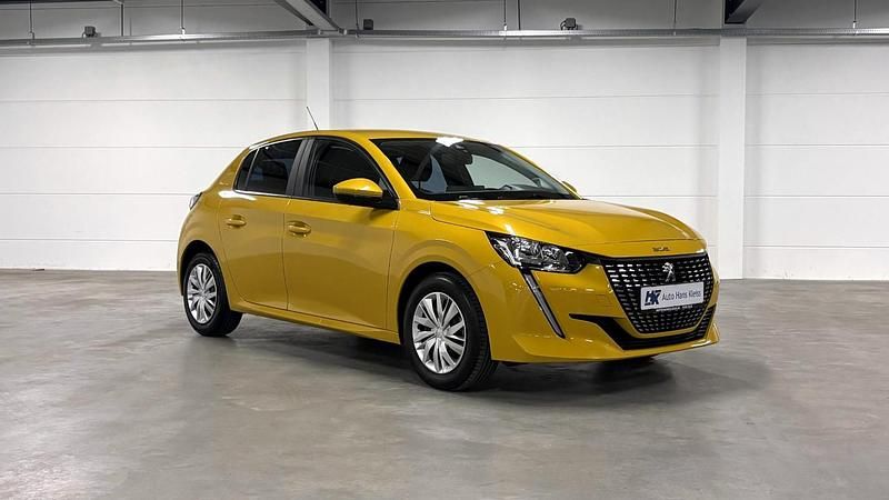 Geel Occasion 2026 Peugeot 208 Active Hatchback | € 12.950 - Afbeelding 1/4