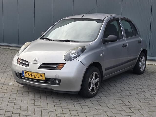 Grijs Occasion 2003 Nissan Micra Visia Hatchback | € 475 (Goede deal) - Afbeelding 1/3