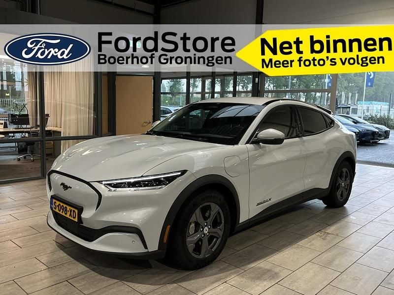Wit Gebruikt 2023 Ford Mustang Mach-E SUV | € 34.950 (Super prijs) - Afbeelding 1/4