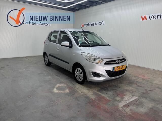 Grijs Gebruikt 2012 Hyundai i10 Hatchback | € 3.995 (Iets duurder) - Afbeelding 1/4