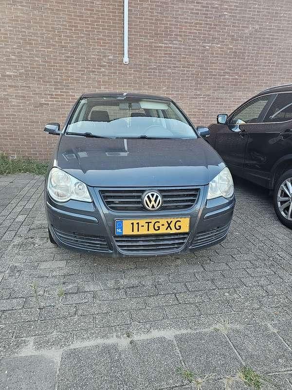 Blauw Gebruikt 2006 VW Polo Hatchback | € 1.500 (Super prijs) - Afbeelding 1/4