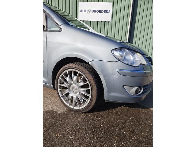 Occasion VW Touran Highline 140 PK (102 kW) 2007 Grijs MPV