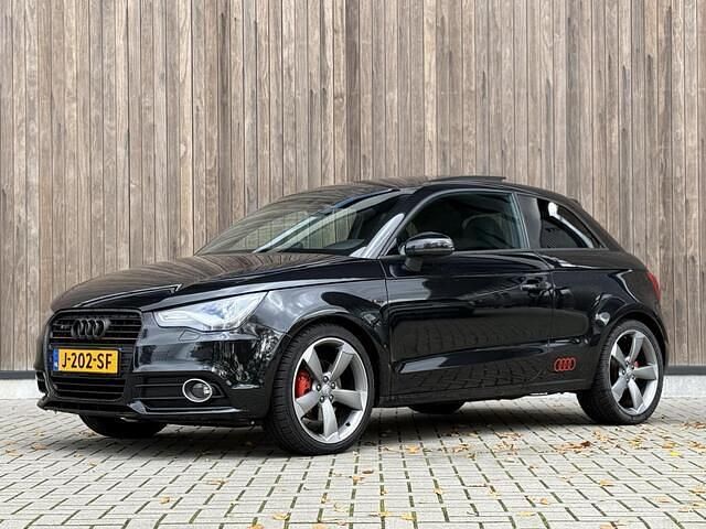 Zwart Gebruikt 2011 Audi A1 Black Edition Hatchback | € 8.950 (Eerlijke prijs) - Afbeelding 1/4