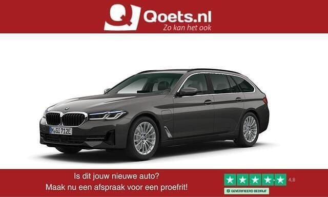 Grijs Occasion 2021 BMW 530e Comfort Edition Stationwagen | € 35.950 (Eerlijke prijs) - Afbeelding 1/4