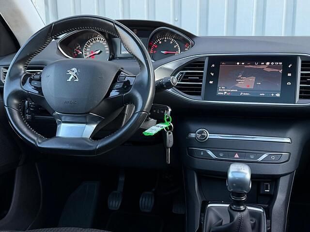 Occasion Peugeot 308 110 PK (80 kW) 2019 Zwart (metallic) Hatchback