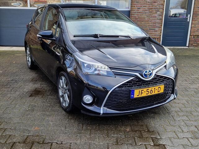 Zwart Gebruikt 2016 Toyota Yaris Hatchback | € 8.000 (Goede deal) - Afbeelding 1/4