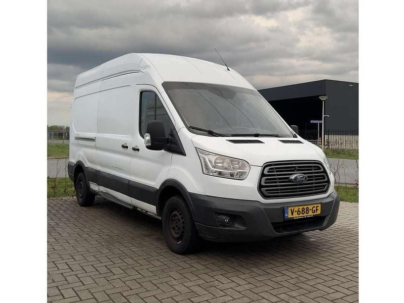Wit Gebruikt 2016 Ford Transit Van | € 5.500 (Goede deal) - Afbeelding 1/4