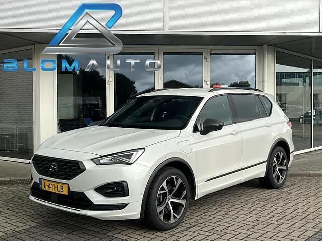 Wit, metallic lak Gebruikt 2021 Seat Tarraco FR SUV | € 29.880 (Eerlijke prijs) - Afbeelding 1/4