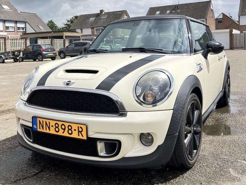 Wit Gebruikt 2011 Mini Cooper S Hatchback | € 8.550 (Eerlijke prijs) - Afbeelding 1/4