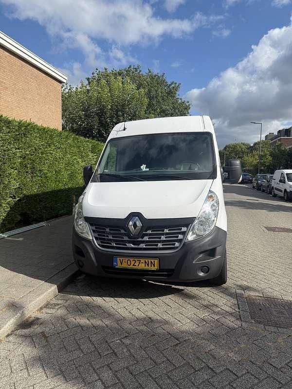 Zwart Gebruikt 2018 Renault Master Van | € 7.500 - Afbeelding 1/4