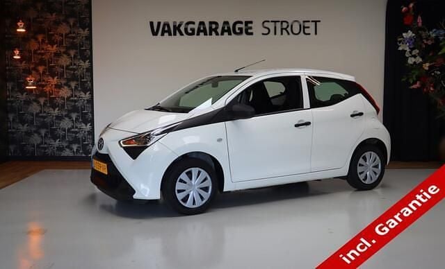 Wit Gebruikt 2020 Toyota Aygo Hatchback | € 10.999 (Eerlijke prijs) - Afbeelding 1/4