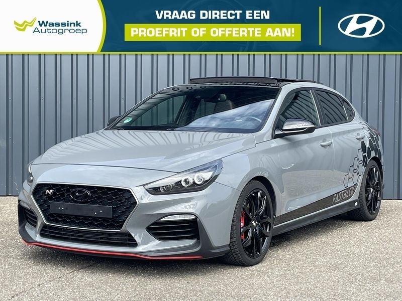 Grijs Gebruikt 2020 Hyundai i30 Hatchback | € 31.935 (Iets duurder) - Afbeelding 1/4