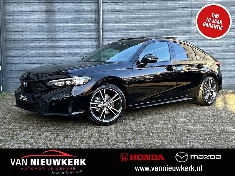 Zwart Occasion 2026 Honda Civic Advance Hatchback | € 42.900 (Eerlijke prijs) - Afbeelding 1/4
