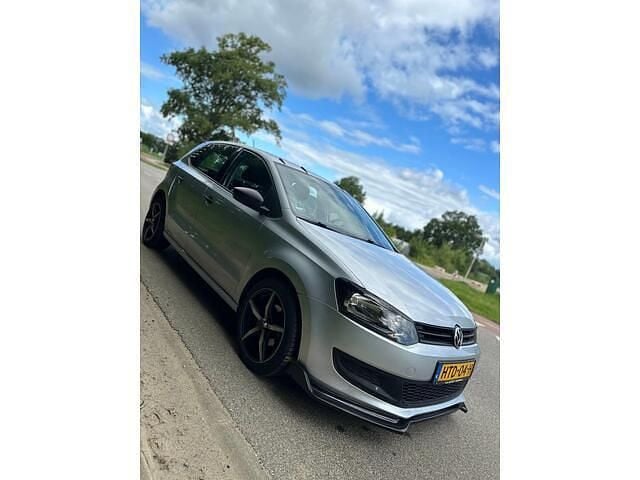 Grijs Gebruikt 2010 VW Polo Hatchback | € 4.999 (Eerlijke prijs) - Afbeelding 1/4