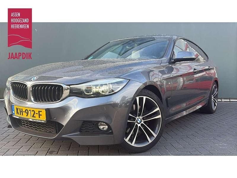 Grijs Gebruikt 2016 BMW 330 Gran Turismo Hatchback | € 19.899 - Afbeelding 1/3