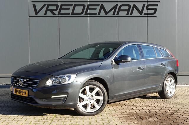 Grijs Gebruikt 2013 Volvo V60 Kinetic Stationwagen | € 7.450 (Eerlijke prijs) - Afbeelding 1/4