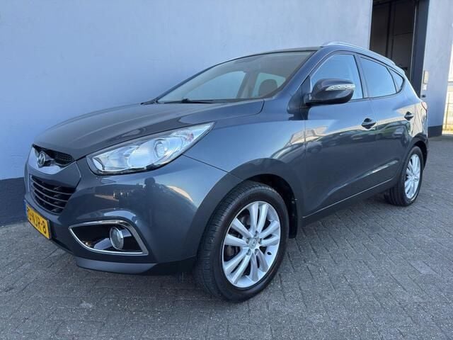 Grijs, metallic lak Gebruikt 2010 Hyundai ix35 SUV | € 8.950 (Eerlijke prijs) - Afbeelding 1/4
