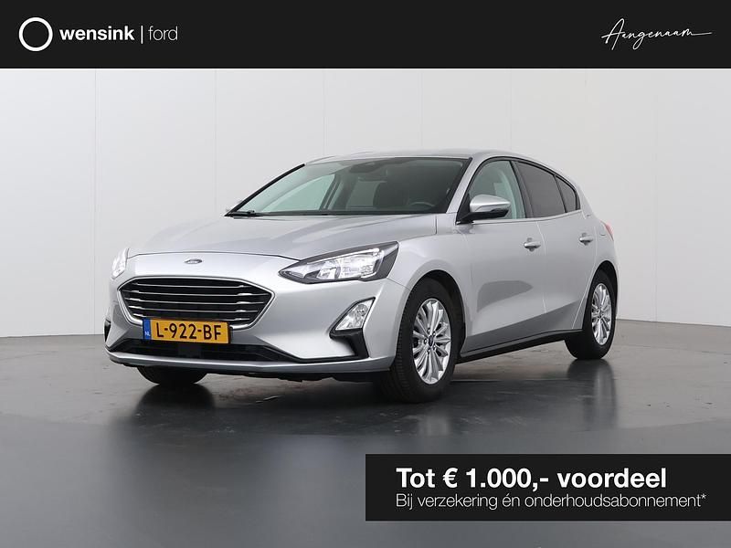 Grijs Gebruikt 2021 Ford Focus Business Edition Hatchback | € 18.130 (Goede deal) - Afbeelding 1/4