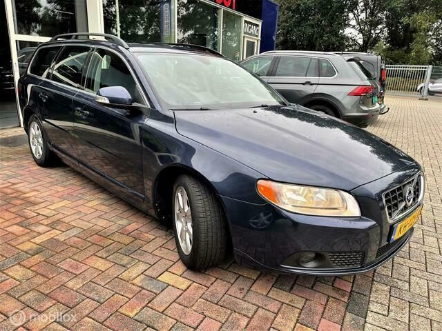 Occasion Volvo V70 Momentum 109 PK (80 kW) 2011 Blauw, metallic lak Stationwagen