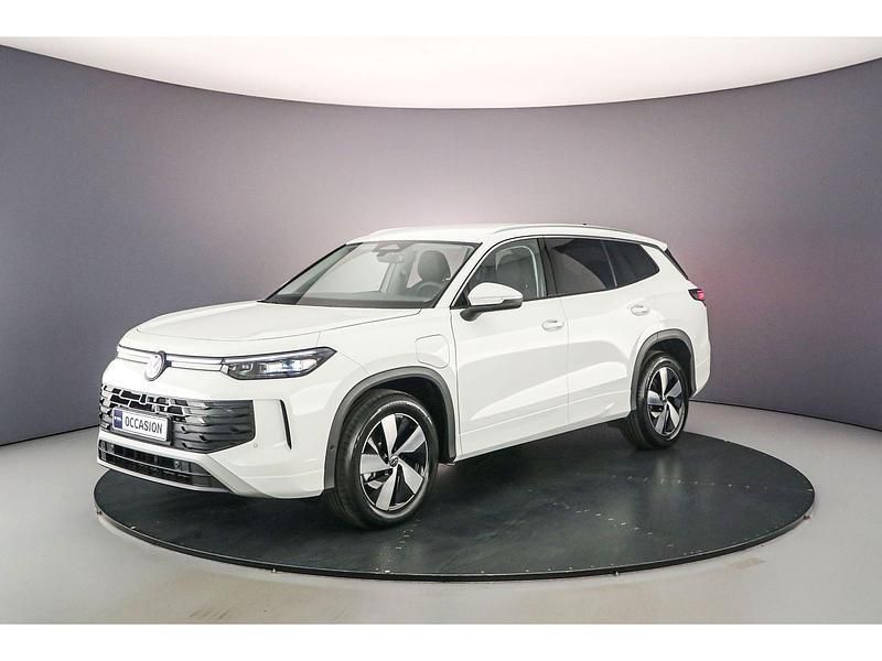 Pure white Nieuw 2025 VW Tayron Edition SUV | € 50.900 (Goede deal) - Afbeelding 1/4